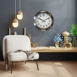 Vägglås för Art Deco-design Stor Klocka<br><div class="desc">Rund (stor) med två storlekar är den här vägguttaget dynamiskt tryckt med AcryliPrint®HD-processaa för att säkerställa högsta möjliga visning av innehåll. Beställ den här muren från stil för dina väggar eller ge till vänner och familj som en gåva till en tidlös skatt. 2 storlekar: 8-tumsdiameter (medium) eller 10, 75-tumsdiameter (stor)....</div>