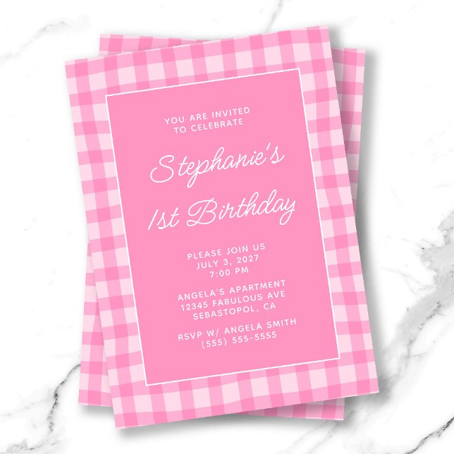 Vågig Rosa Sommar Gingham Djärv 1-årsfest Inbjudningar (Wavy Pink Summer Gingham Bold 1st Birthday Invitation)