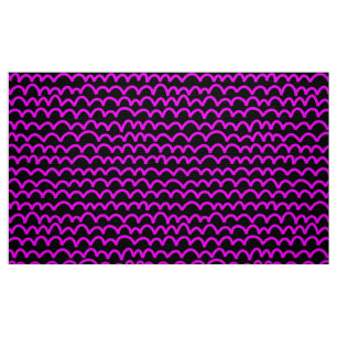 Vågigt Mönster - Magenta på svart Tyg