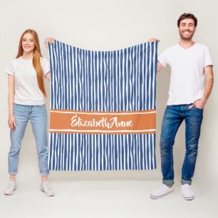Vågigt Painterly Rand Orange och Blue med Namn Fleecefilt