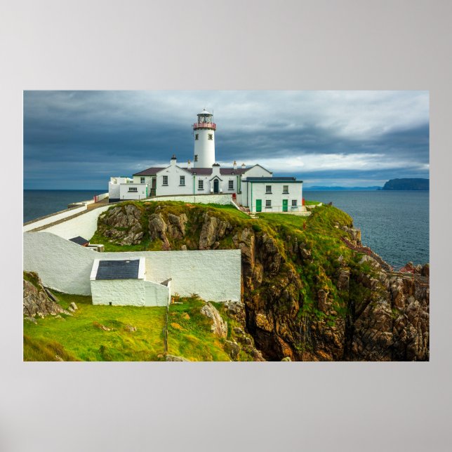 Vägledande fyren längs Wild Atlantic Way Poster (Framsidan)