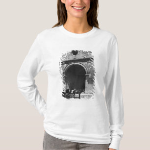 Vagn som väntar för farstubro av domkyrkan tee shirt