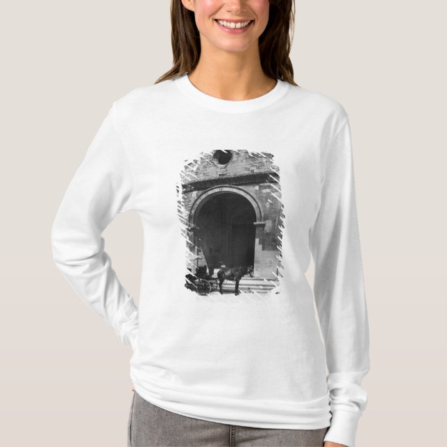 Vagn som väntar för farstubro av domkyrkan tee shirt (Framsida)