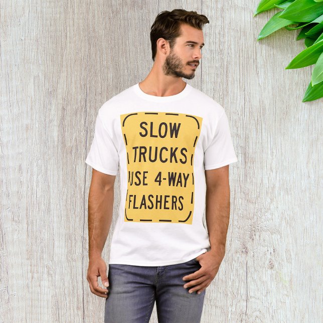 Vägnamsskylt för långsamma lastbilar t shirt (Skapare uppladdad)