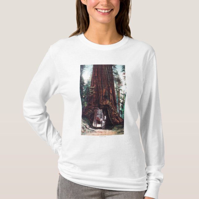 Vagnsresande under en jätte- redwoodträd t shirt (Framsida)