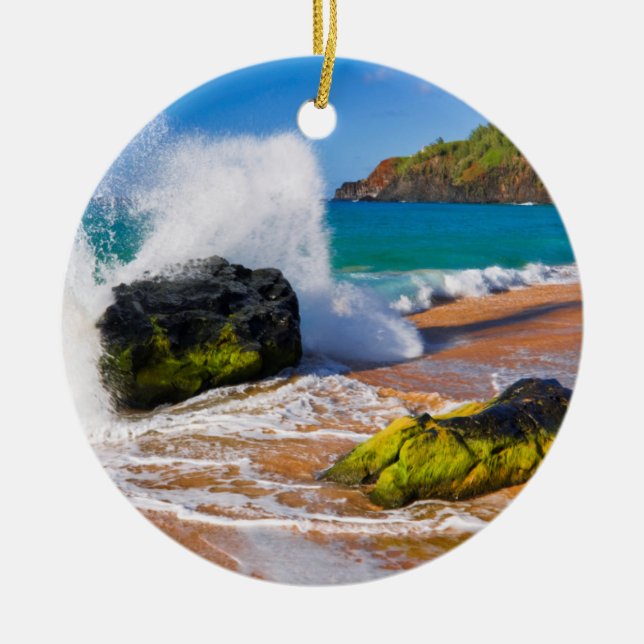 Vågor kraschar på stranden, Hawaii Julgransprydnad Keramik (Framsidan)