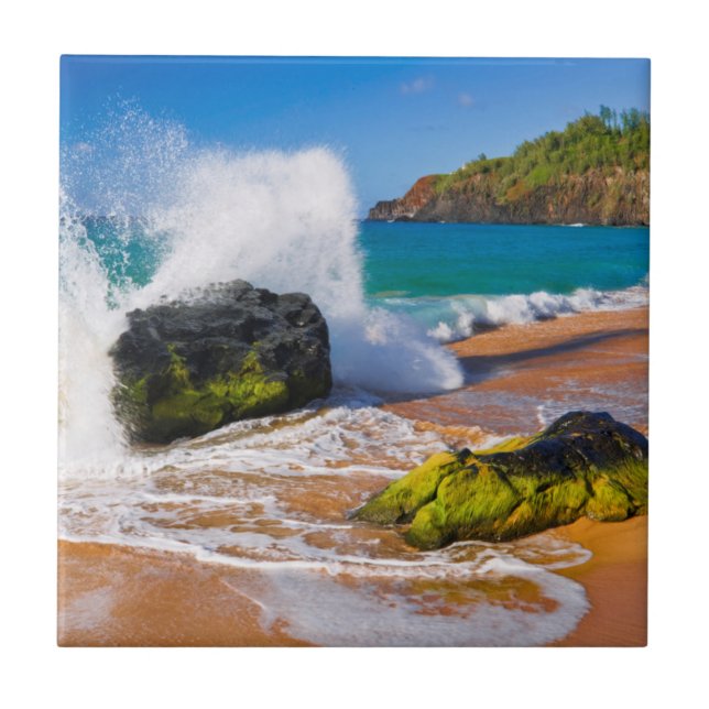 Vågor kraschar på stranden, Hawaii Kakelplatta (Framsidan)