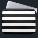 Vågrät Black and White Rand Laptop Sleeve<br><div class="desc">Fet svart och vitt rand i vågrät eller i lodrät mode är en modern klassisk grafisk design stil som alltid ger en underbar anpassningsbar åt dig själv eller åt någon som är speciell på din lista, och dessa ger säkert intryck på vilket festligt tillfälle som helst. Skicka e-post till oss...</div>