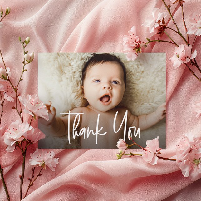 Vågrät Flicka-fotohanteringsskript Tack Kort (Customizable horizontal baby photo thank you card.)
