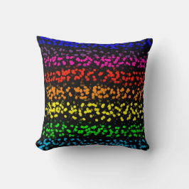 Vågrät rand med punkter i regnbåge i färg kudde