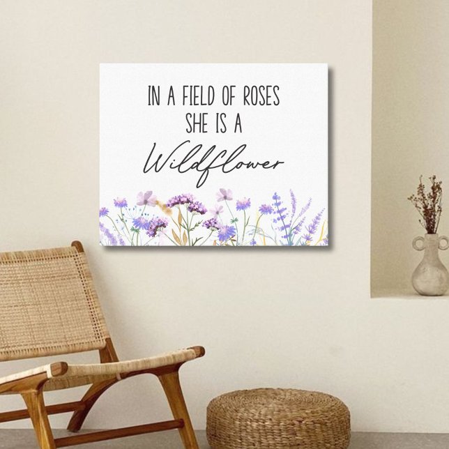 Vågrät Watercolor Lila Wildblomma Quote Canvastryck (In situ)