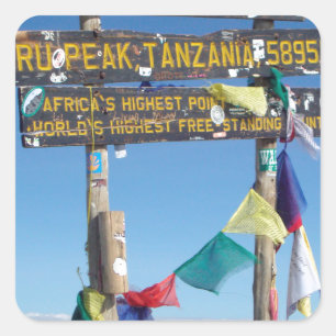 Vägskylt på toppen av Kilimanjaro kenya Fyrkantigt Klistermärke