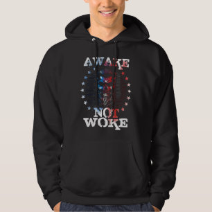 Vaken Inte Vaken Amerikanska Flaggor Vaken Inte Va Hoodie