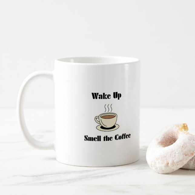 Vakna och blötlägga kaffet på kaffemugg (Med munk)
