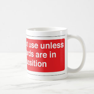 vakter placerar in kaffemugg