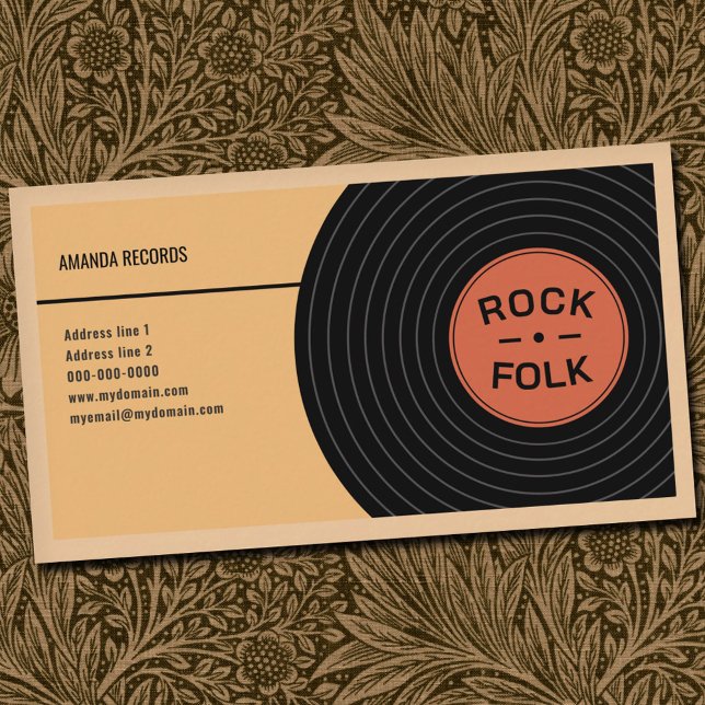 Välanvänd vinylskiva & Gul Visitkort (Well-Worn Vinyl Record & Yellow Business Card)
