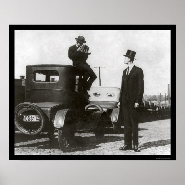 Väldigt Tall Man och en fotograf 1922 Poster (Framsidan)