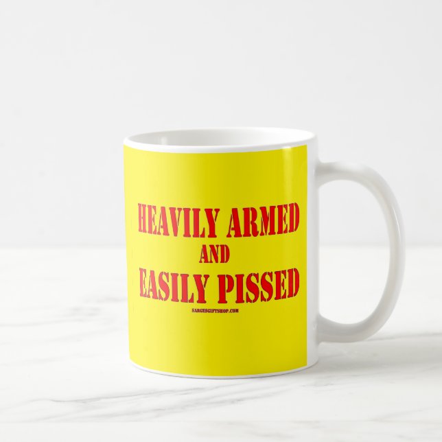 VÄLDIGT UPPVÄPAD OCH LÄTT PISSEDD KAFFEMUGG (Höger)