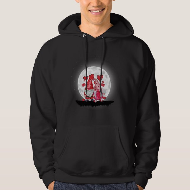 Valentindagen Kärlek Cute Gnome Holding Heart Funn Hoodie (Framsida)