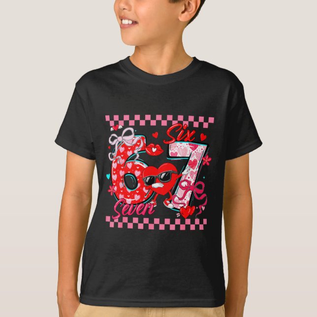 Valentine 67 Six Seven Meme Dabbing Hearts Matchin T Shirt (Framsida)