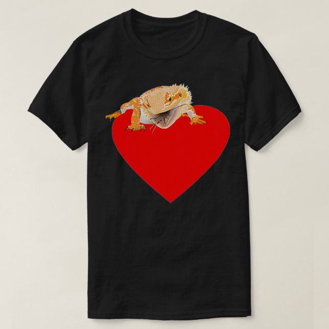 Valentine Bearded Dragon in Heart Pocket bosted D T Shirt (Design framsida)