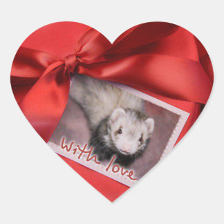 Valentine Ferret Heart Stickers Hjärtformat Klistermärke