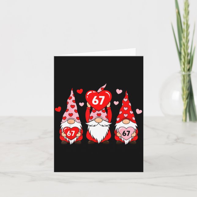Valentine Gnomes 67 Funny Meme Cute Love Gnome Cou Kort (Framsida)