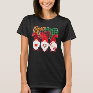 Valentine Gnomes Holding Heart Leopard Lycklig Val T Shirt