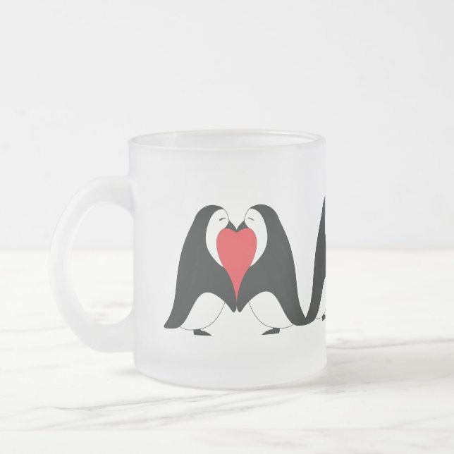 Valentine Heart Penguins Frostad Glasmugg (Vänster)