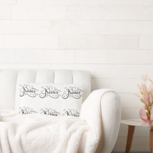 Valentine Hearts och Kisses Black on White Lumbarkudde