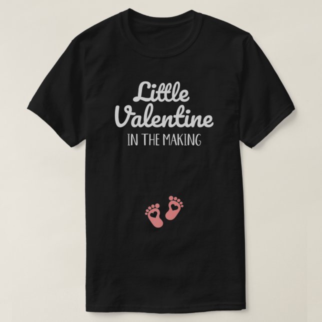 Valentine in the making baby announcement Premium  T Shirt (Design framsida)