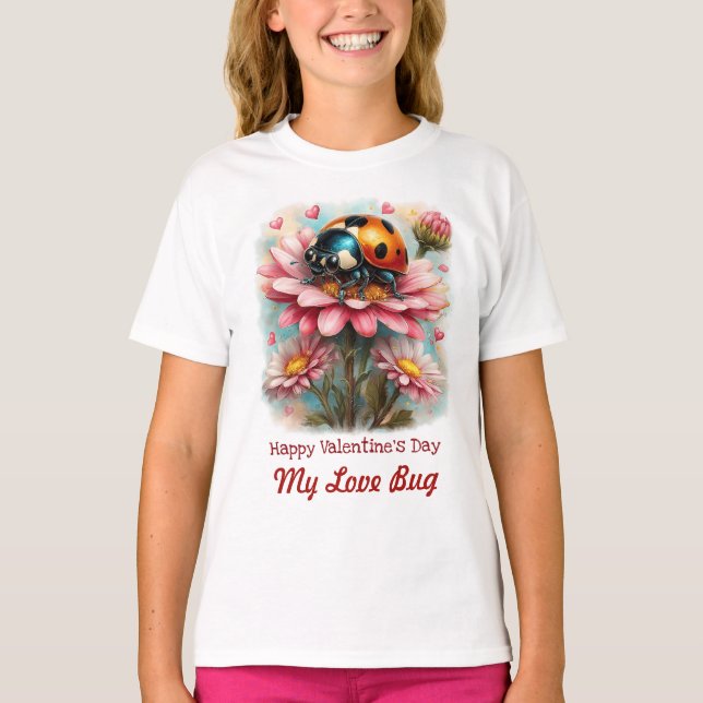  Valentine Love Bug on Blossoms Rose T Shirt (Framsida)