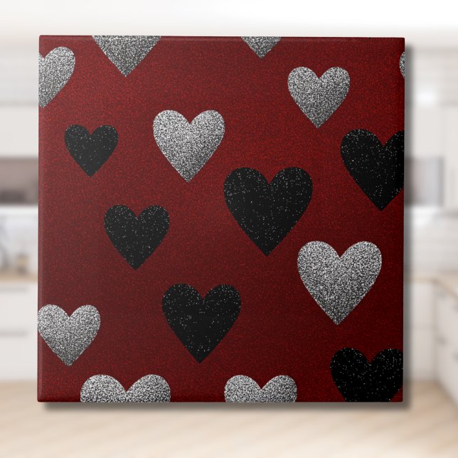 Valentine Silver Black Glitter Hearts on Burgundy Kakelplatta (Skapare uppladdad)