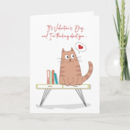 Valentine Whimsical Cat på Bord tänker på dig Kort