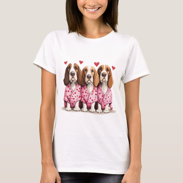 Valentines day Basset Hound Hundar T Shirt (Framsida)