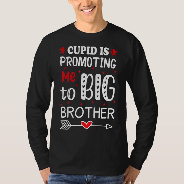Valentines day Cupid håller på att befordra mig ti T Shirt (Framsida)