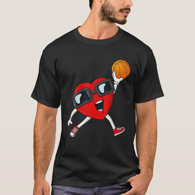 Valentines day Heart Dunking A Basketball Boys Gir T Shirt (Framsida)