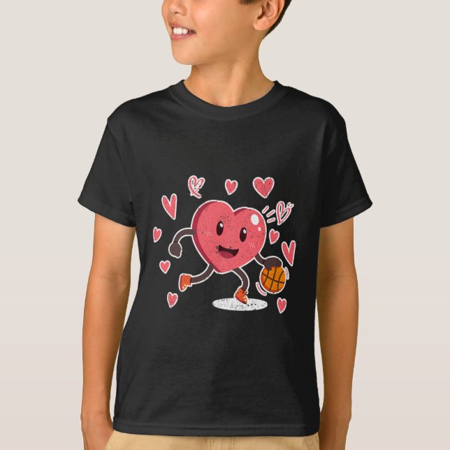 Valentines day Heart Dunking Basketball Player Pla T Shirt (Framsida)