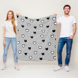 Valentines day Hearts Black White Rand Mönster Fleecefilt