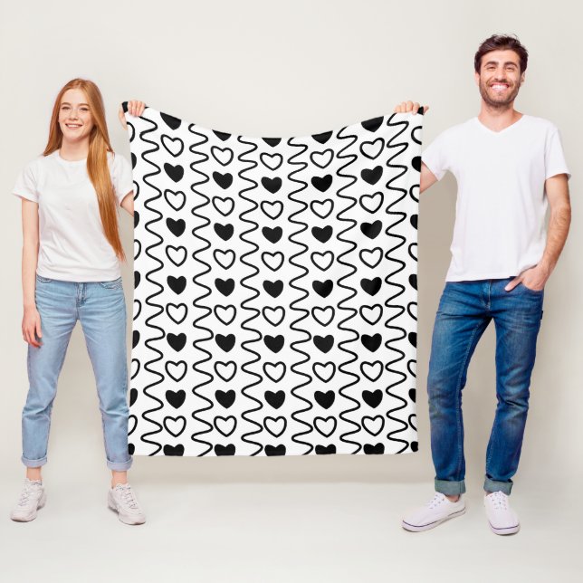 Valentines day Hearts Chevron Black White Mönster Fleecefilt (På plats)