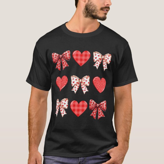 Valentines Day Hearts Leopard Coquette Bow Women G T Shirt (Framsida)