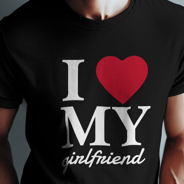 Valentines day I Kärlek Min flickvän | Boykompis T Shirt (Show your love in style with our "I Love My Girlfriend" T-shirt—the perfect way to wear your heart!)
