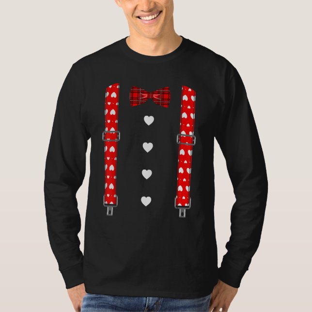 Valentine's Day Suspenders Hearts Bow Tie  Men Boy T Shirt (Framsida)