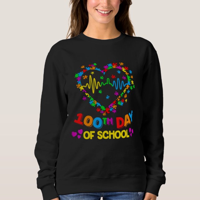 Valentines Day Teacher Autism awareness 100 days H T Shirt (Framsida)