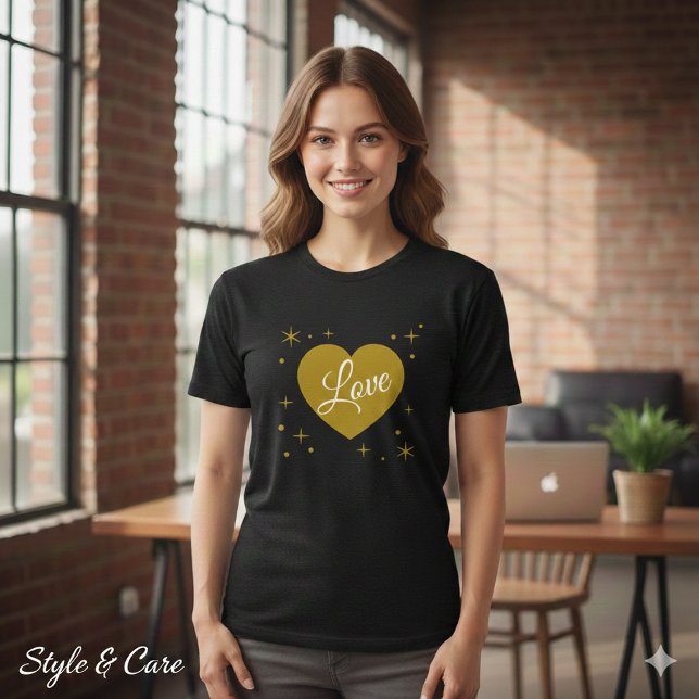 Valentine's Heart Grafisk Design T Shirt (Valentine’s Heart Graphic Designed Tri-Blend Shirt)