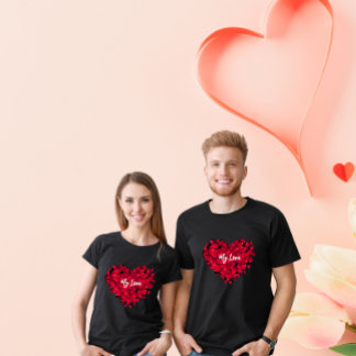 Valentines par Heart-Shaped Ro Petals Black T Shirt