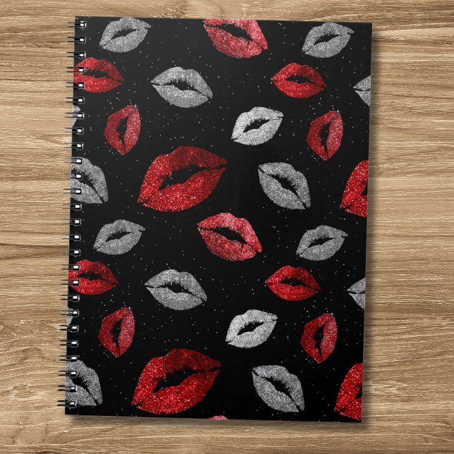 Valentines Röda Silver Glitter Läppar på Svart Anteckningsbok (Skapare uppladdad)