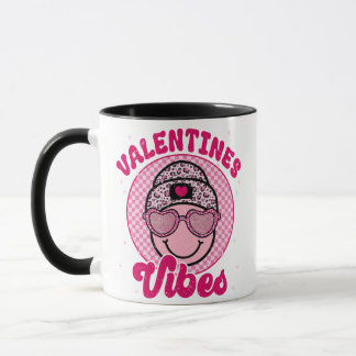 Valentines Vibes Happy Face Design • Pink Leopard Mugg