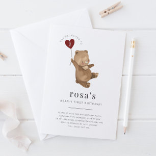 Valentineser Bear First Birthday-inbjudan Inbjudningar