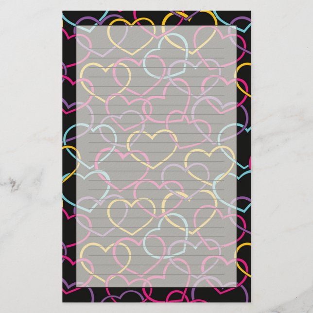 Valentinmönster med färghjärtor brevpapper (Framsida)